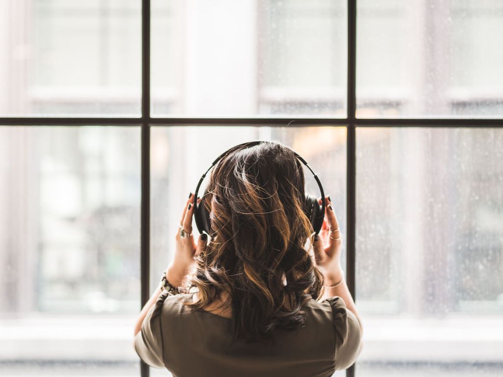 Listen to the&nbsp;Music
